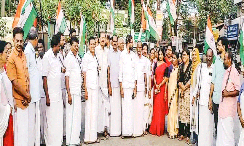 ആലപ്പുഴയിൽ പൗരത്വ ഭേദഗതി ബില്ലിൽ വ്യാപക പ്രതിഷേധം ആലപ്പുഴയിൽ പൗരത്വ ഭേദഗതി ബില്ലിൽ വ്യാപക പ്രതിഷേധം