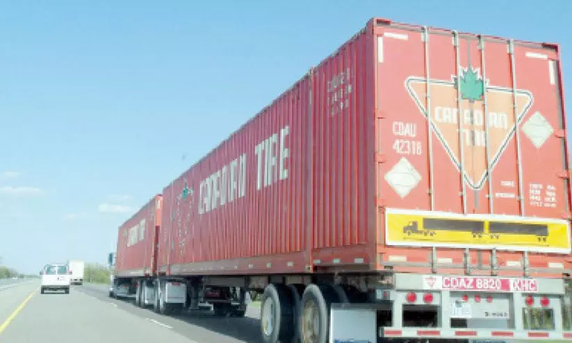 ട്രക്കുകൾക്ക് നിയന്ത്രണം ട്രക്കുകൾക്ക് നിയന്ത്രണം