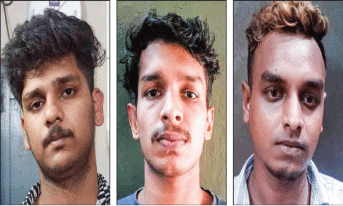 ഭീഷണിപ്പെടുത്തി പണം തട്ടിയ കേസിൽ മൂന്നുപേർ പിടിയിൽ