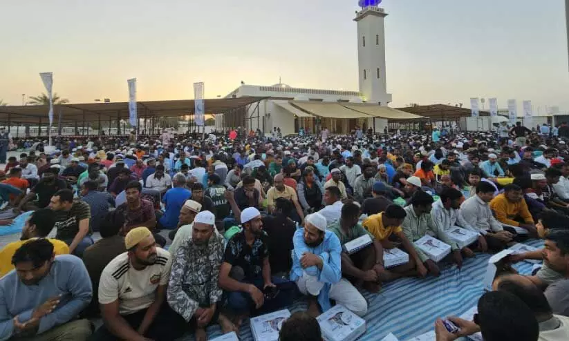 ഭക്ഷണം വിതരണം ഭക്ഷണം വിതരണം