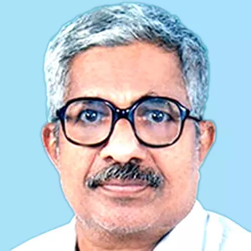 നേ​ത്ര​രോ​ഗ വി​ദ​ഗ്ധ​ൻ ഡോ. ​കെ. കൃ​ഷ്ണ​ൻ​കു​ട്ടി