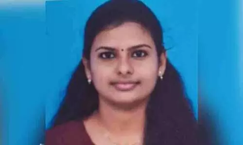 നഴ്സ് ദേഹത്ത് മണ്ണെണ്ണയൊഴിച്ച് തീക്കൊളുത്തി മരിച്ചു