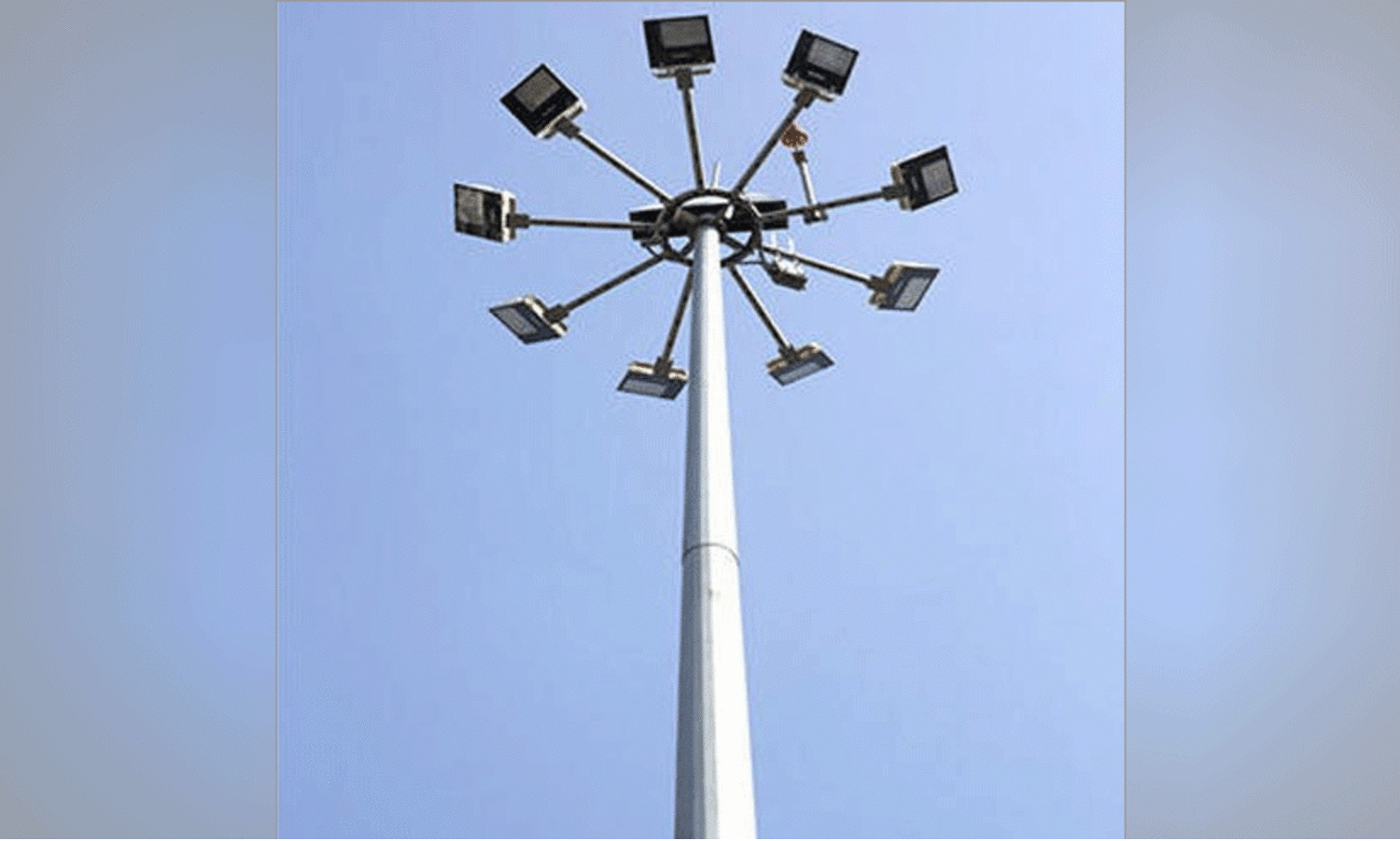 മിനിമാസ്റ്റ് വിളക്കുകൾ കണ്ണടച്ചു; നാങ്കി ബീച്ച് റോഡ് ഇരുട്ടിൽ