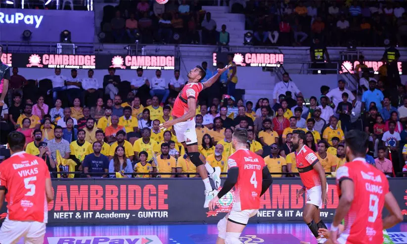 പ്രൈം വോളി: കാലിക്കറ്റ്‌ ഹീറോസ്‌ ഫൈനലിൽ