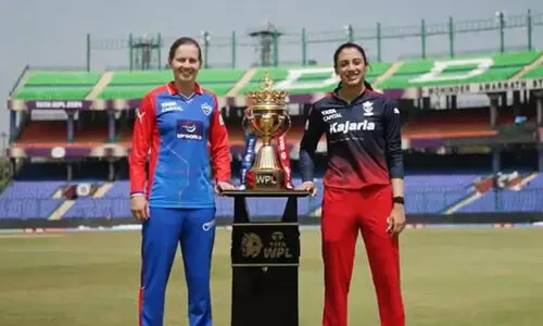 വനിത പ്രീമിയർ ലീഗ് ഫൈനൽ ഇന്ന്; റോയൽ ചാലഞ്ചേഴ്സ് ബാംഗ്ലൂരിനെതിരെ ഡൽഹി കാപിറ്റൽസ് വനിത പ്രീമിയർ ലീഗ് ഫൈനൽ ഇന്ന്; റോയൽ ചാലഞ്ചേഴ്സ് ബാംഗ്ലൂരിനെതിരെ ഡൽഹി കാപിറ്റൽസ്