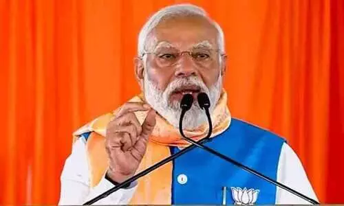 ലോക്സഭ തെരഞ്ഞെടുപ്പിന് മുമ്പ് പൊതുയിടങ്ങളിൽ നിന്ന് മോദിയുടെ ചിത്രങ്ങൾ ഒഴിവാക്കണം -തെരഞ്ഞെടുപ്പ് കമ്മീഷന് പരാതി