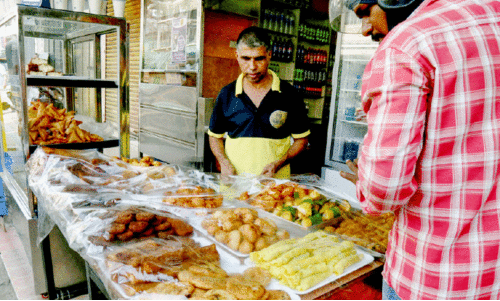 പലഹാരക്കടകളിലൊന്ന്​
