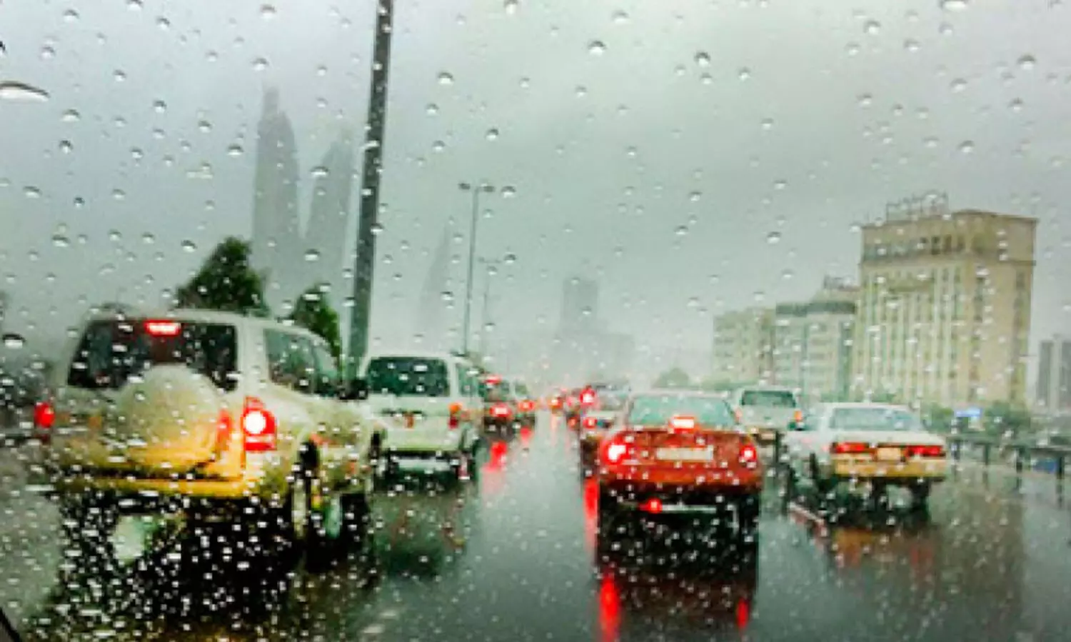 ബു​ധ​നാ​ഴ്ച വ​രെ ചാ​റ്റ​ൽ​മ​ഴ​ക്ക് സാ​ധ്യ​ത