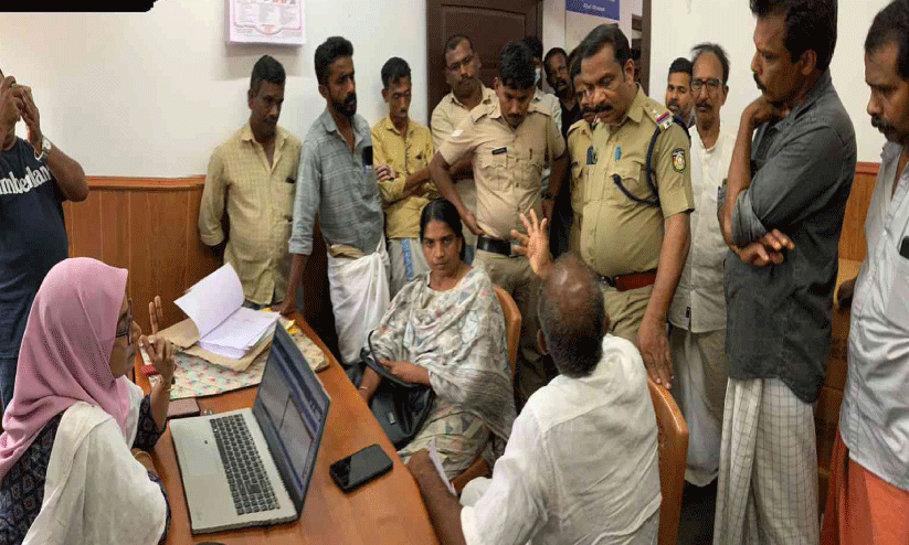 ക്വാറി: പ്രതിഷേധം തുടരുന്നു ക്വാറി: പ്രതിഷേധം തുടരുന്നു