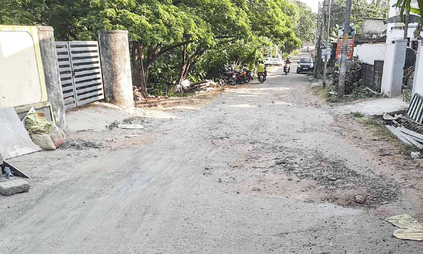 പൈ​പ്പ്​​ലൈ​ൻ റോ​ഡ്