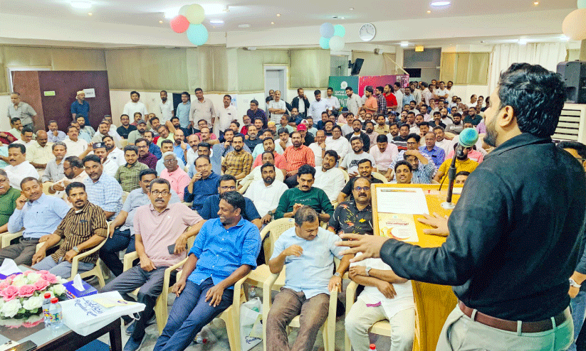 dr.jaseel speaking at iftar meet dr.jaseel speaking at iftar meet