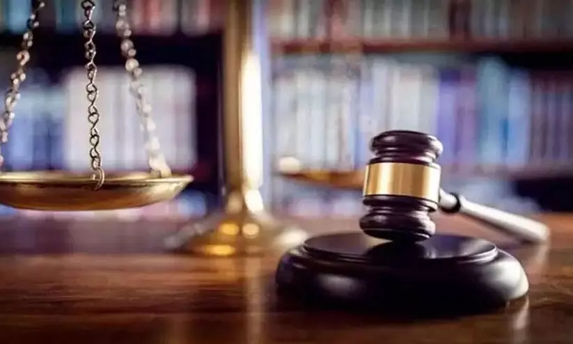 കഞ്ചാവും ഹാഷിഷ് ഓയിലും കടത്തിയ കേസിലെ പ്രതികൾക്ക് 30 വർഷം വീതം തടവും രണ്ടു ലക്ഷം രൂപ വീതം പിഴയും