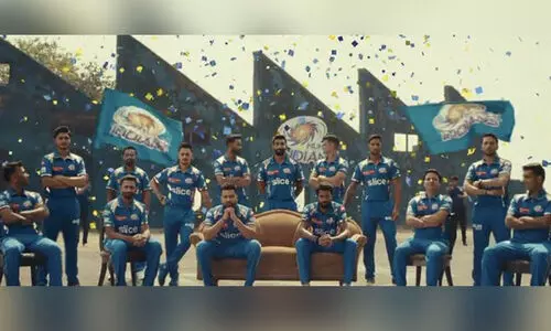 ‘രോഹിതും ഹാർദികും തമ്മിൽ ഇത്രയും അകലമോ?’; മുംബൈ ഇന്ത്യൻസ് പ്രമോഷൻ വിഡിയോയിലെ ഇരിപ്പിനെ ട്രോളി ആരാധകർ