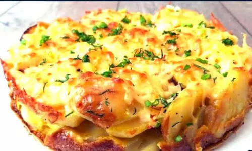 ബേക്ഡ് പൊട്ടറ്റോ ചീസി