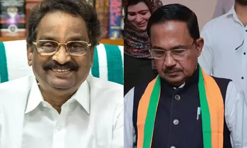 മോദിയുടെ വാഹനത്തിൽ കയറ്റാതെ അബ്ദുള്‍ സലാം അപമാനിതനായെന്ന് ബാലൻ; ഫുള്ളി ലോഡഡ് ആയിരുന്നുവെന്ന് സലാം