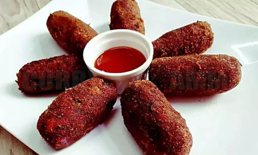 ചി​ക്ക​ൻ ചീ​ര സ്പ്രി​ങ് റോ​ൾ