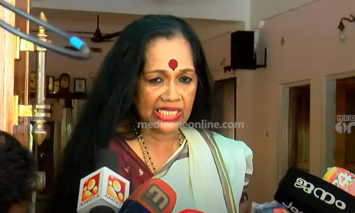 സത്യഭാമയെ നയിക്കുന്നത് ഹിന്ദുത്വവാദം; ഈ സ്ത്രീ ഒരാളല്ല, ഒറ്റപ്പെട്ട സംഭവവുമല്ല, കേസെടുക്കണം -പു.ക.സ