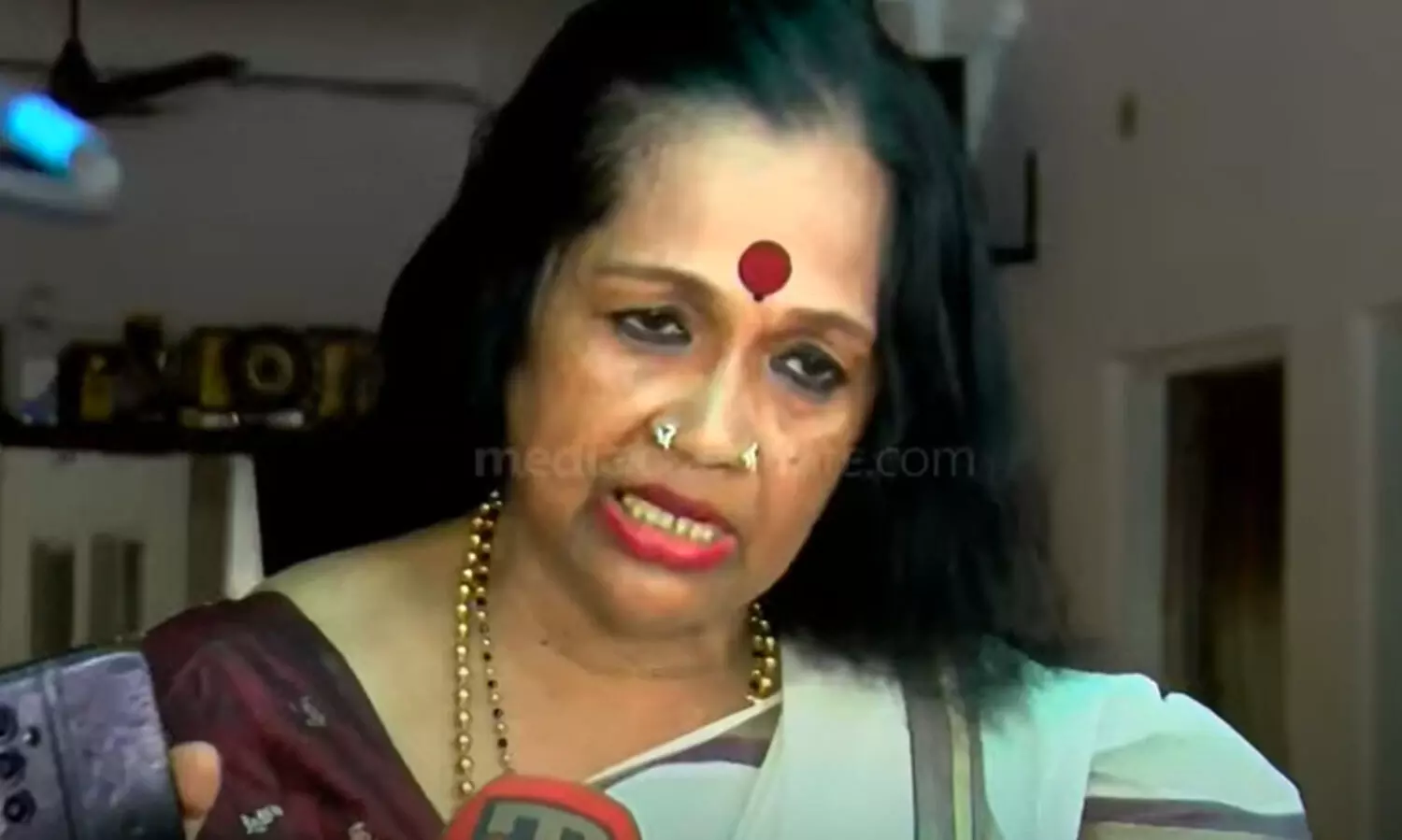 സത്യഭാമയെ തള്ളിപ്പറഞ്ഞ് കലാമണ്ഡലം: ‘ഇത്തരം വ്യക്തികളുടെ പേരിനോപ്പം കലാമണ്ഡലം ചേർക്കപ്പെടുന്നത് സ്ഥാപനത്തിന് കളങ്കം’