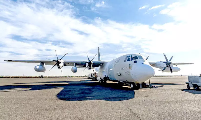 ഗ​സ്സ​ക്ക് സ​ഹാ​യം തു​ട​രു​ന്നു: 10 ട​ൺ ഭ​ക്ഷ്യ​വ​സ്തു​ക്ക​ളു​മാ​യി 49ാമ​ത് വി​മാ​നം