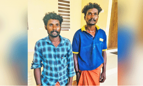 വ​നത്തിൽ തീയിട്ട സം​ഭ​വ​ം: ര​ണ്ടുപേ​ർ അ​റ​സ്റ്റിൽ