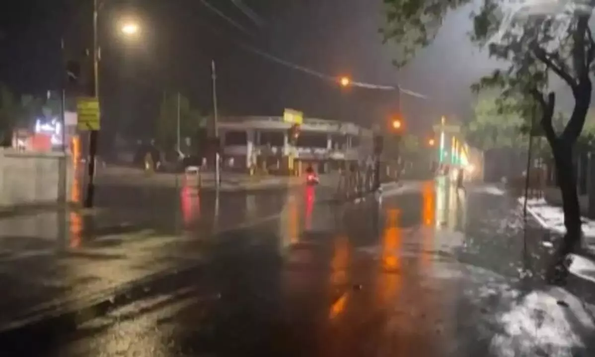 തമിഴ്‌നാട്ടിൽ വിവിധയിടങ്ങളിൽ കനത്ത മഴ; വെള്ളക്കെട്ട്