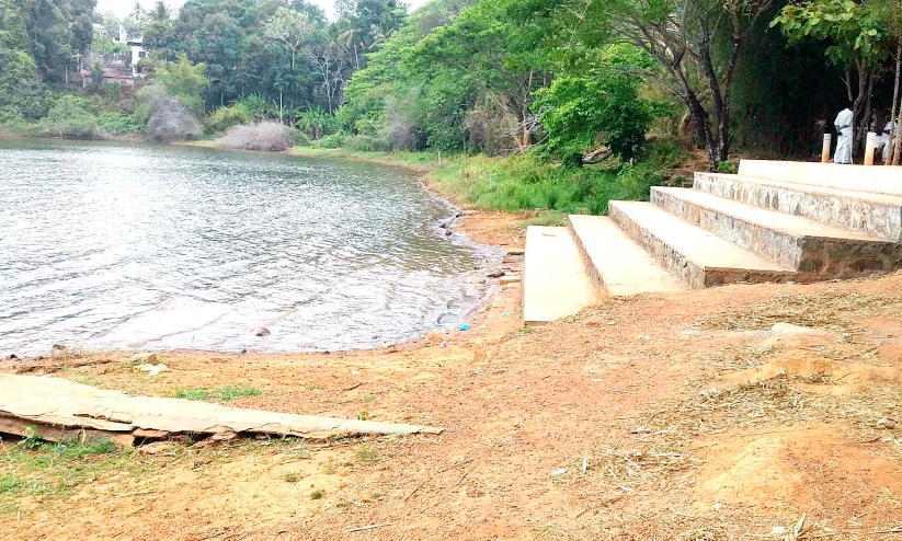 ജ​ല​നി​ര​പ്പ് കു​റ​ഞ്ഞ നി​ല​യി​ൽ