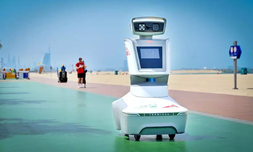 ഇ-​സ്കൂ​ട്ട​റു​ക​ളു​ടെ നി​യ​മ​ലം​ഘ​നം പി​ടി​ക്കാ​ൻ ‘യ​ന്തി​ര​ൻ’