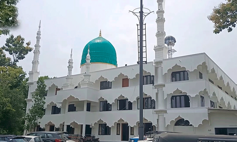 പടമുകൾ മുസ്ലിം ജുമാമസ്ജിദ് പടമുകൾ മുസ്ലിം ജുമാമസ്ജിദ്