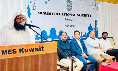 abdul rahman abdul latheef speaking at iftar meet conducted by Kuwait chapter