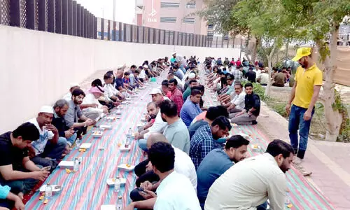 ആയിരങ്ങൾക്ക് ഭക്ഷണമൊരുക്കി ‘ഇഫ്‌താർ ടെന്റ്’