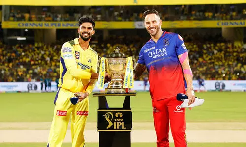 ഐ.പി.എൽ; ബംഗളൂരുവിന്റെ തുടക്കം തകർച്ചയോടെ, മൂന്ന് വിക്കറ്റ് നഷ്ടം