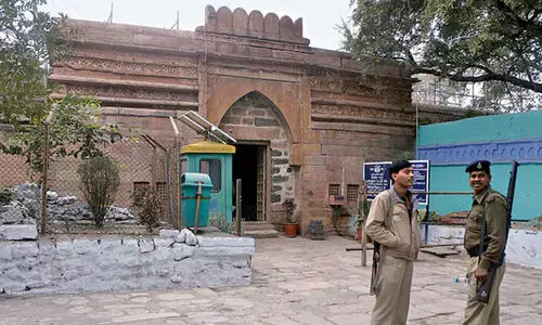 Kamal Maulana mosque