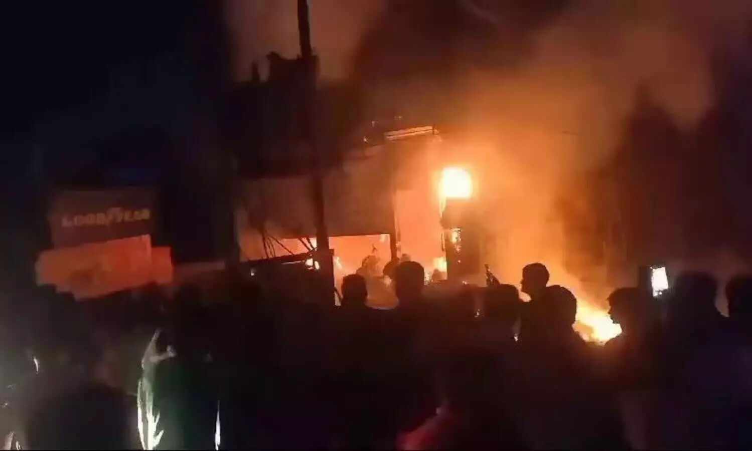 ഉത്തർപ്രദേശിൽ തീപിടുത്തത്തിൽ 4 കുട്ടികൾക്ക് ദാരുണാന്ത്യം