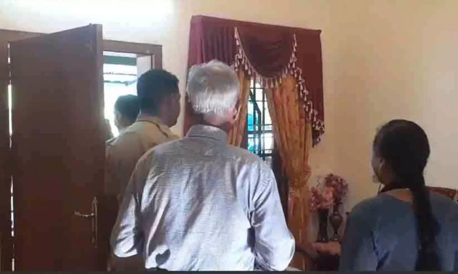 തിരുവല്ലയിൽ അടച്ചിട്ട വീടിന്റെ വാതിൽ കുത്തിത്തുറന്ന് മോഷണം