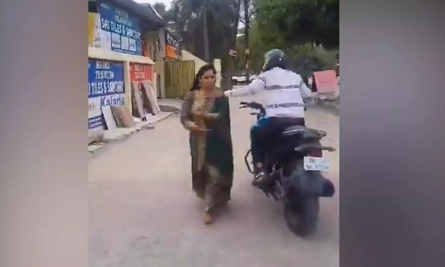 യുവതി റീൽസ് ഷൂട്ട് ചെയ്യുന്നതിനിടയിൽ ബൈക്കിലെത്തിയ മോഷ്ടാവ് മാലയും പൊട്ടിച്ച് കടന്നു