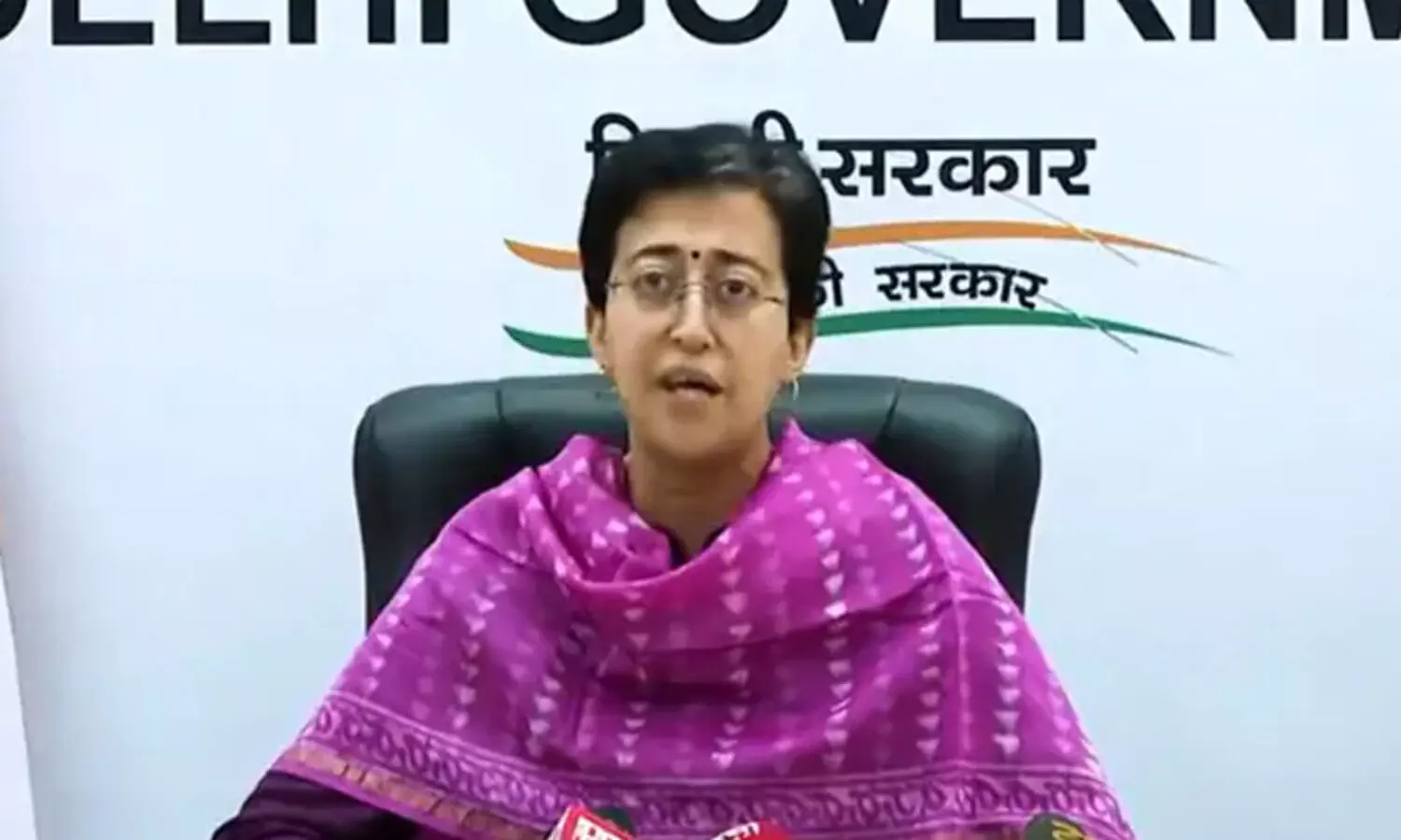 യമുന നദിയിൽ വെള്ളം തുറന്നുവിടണം; ഹരിയാന സർക്കാറിനോട് അതിഷി