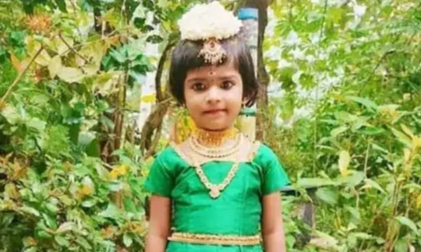 ഉത്സവത്തിനിടെ തിക്കിലും തിരക്കിലുംപെട്ട് അഞ്ചു വയസുകാരിക്ക് ദാരുണാന്ത്യം