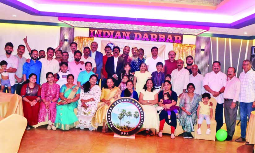 ശ്ര​ദ്ധേ​യ​മാ​യി പാ​ല​ക്കാ​ട് പ്ര​വാ​സി    അ​സോ​സി​യേ​ഷ​ൻ ഇ​ഫ്താ​ർ സം​ഗ​മം