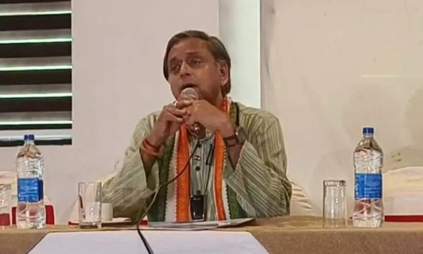 saashi tharoor saashi tharoor