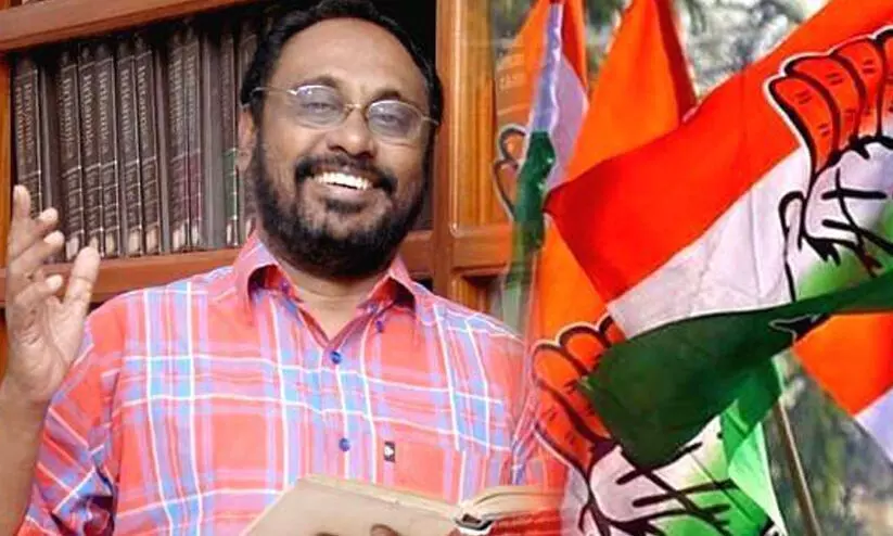 അരിവാൾ, ചുറ്റിക മാരകായുധങ്ങളാണെന്ന് ചെറിയാൻ ഫിലിപ്പ് അരിവാൾ, ചുറ്റിക മാരകായുധങ്ങളാണെന്ന് ചെറിയാൻ ഫിലിപ്പ്