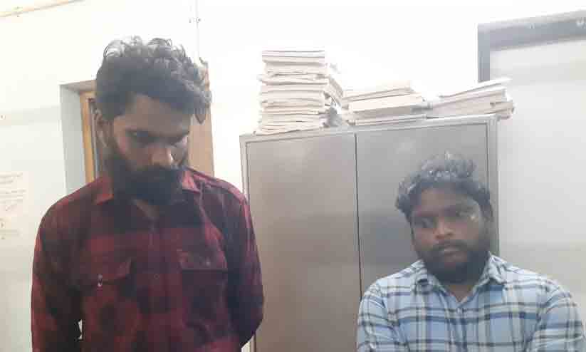 തിരുവല്ലയിൽ പ്രായപൂർത്തിയാകാത്ത പെൺകുട്ടിക്കു നേരെ ലൈംഗികാതിക്രമം: രണ്ടുപേർ അറസ്റ്റിൽ തിരുവല്ലയിൽ പ്രായപൂർത്തിയാകാത്ത പെൺകുട്ടിക്കു നേരെ ലൈംഗികാതിക്രമം: രണ്ടുപേർ അറസ്റ്റിൽ