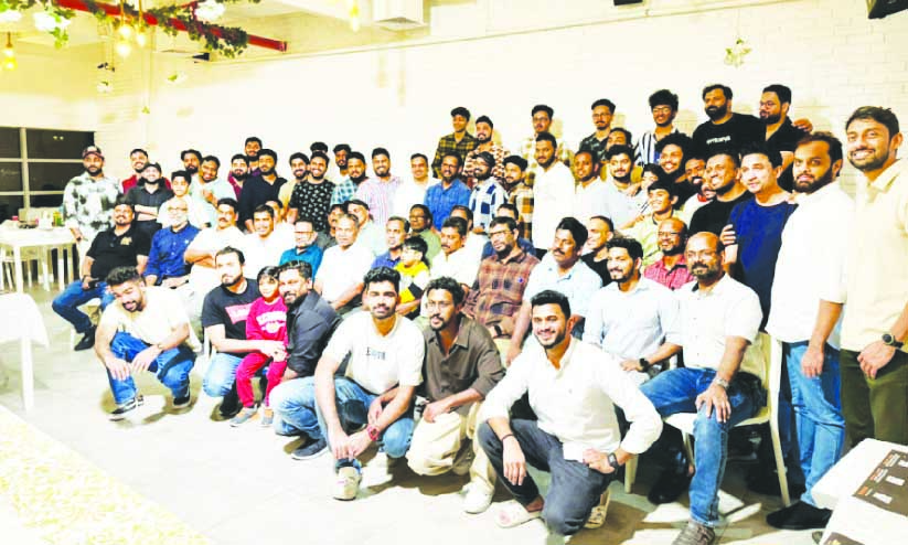 പിള്ളക്കാട് പ്രവാസി കൂട്ടായ്മ ഇഫ്താർ പിള്ളക്കാട് പ്രവാസി കൂട്ടായ്മ ഇഫ്താർ