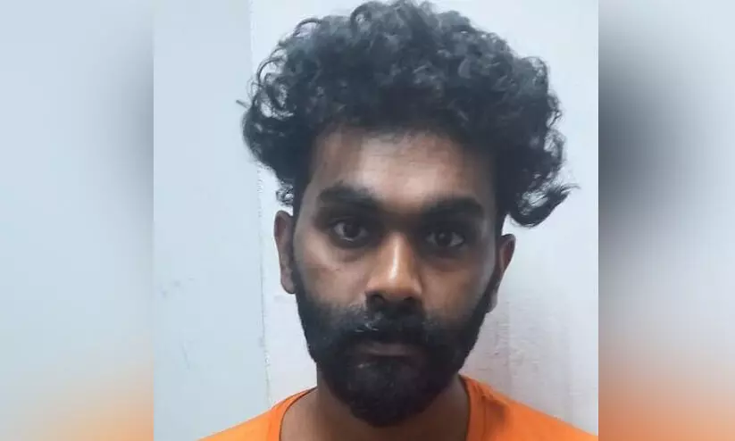 വിവാഹ വാഗ്ദാനം നൽകി പെൺകുട്ടിയെ പീഡിപ്പിച്ച് ദൃശ്യം ബന്ധുക്കൾക്ക് അയച്ചു; യുവാവ് അറസ്റ്റിൽ