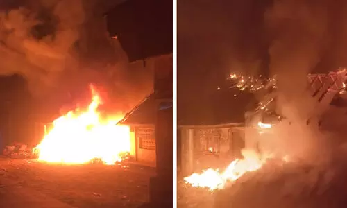 മാലിന്യ കൂമ്പാരത്തിന് തീപിടിച്ച് സമീപം കിടന്നുറങ്ങിയയാൾ വെന്തു മരിച്ചു VIDEO