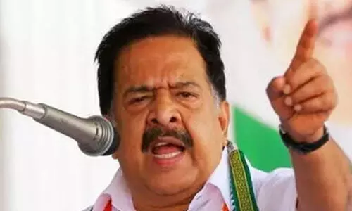 കോൺഗ്രസ് ഇന്ത്യക്കായി മത്സരിക്കുമ്പോൾ ഇടതുപക്ഷം ചിഹ്നത്തിനായി മത്സരിക്കുന്നുവെന്ന് രമേശ്‌ ചെന്നിത്തല