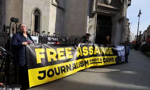 അസാൻജിനെ ഉടൻ നാടുകടത്തില്ല; അപ്പീൽ പരിഗണിക്കാൻ ബ്രിട്ടീഷ് കോടതി