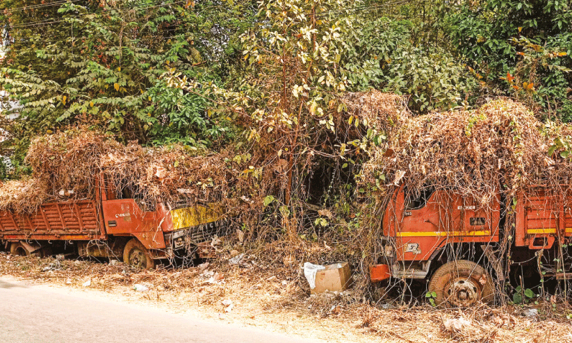അ​ധി​കാ​രി​ക​ൾ ഇ​തൊ​ന്നു കാ​ണ​ണേ...