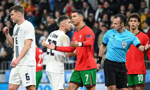 റൊണാൾഡോ തിരിച്ചെത്തിയിട്ടും ​​സ്ലോവേനിയ​യോട് തോറ്റ് പോർച്ചുഗൽ