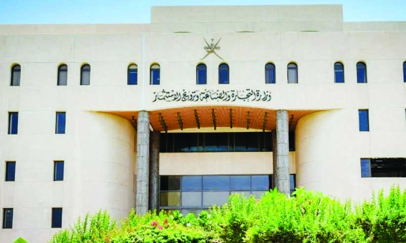 ഏപ്രിൽ മുതൽ വിദേ ശ നിക്ഷേപക കമ്പനികളിൽ സ്വദേശികളെ നിയമിക്കണം ഏപ്രിൽ മുതൽ വിദേ ശ നിക്ഷേപക കമ്പനികളിൽ സ്വദേശികളെ നിയമിക്കണം