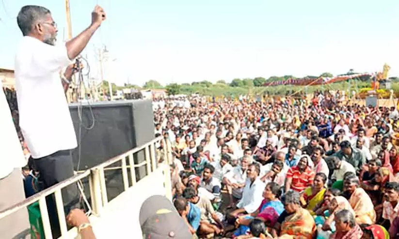 എസ്​.പി. ഉദയകുമാർ പൊതുവേദിയിൽ